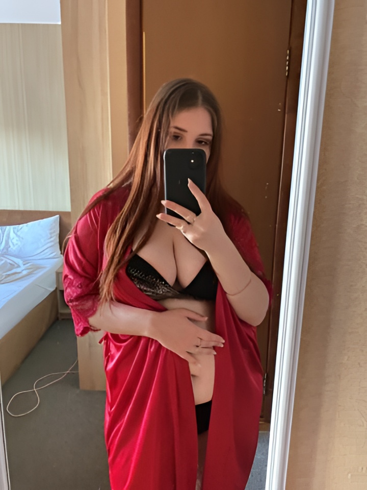 Галина привлекальеная девушка из Антрацита цена от 4000 руб