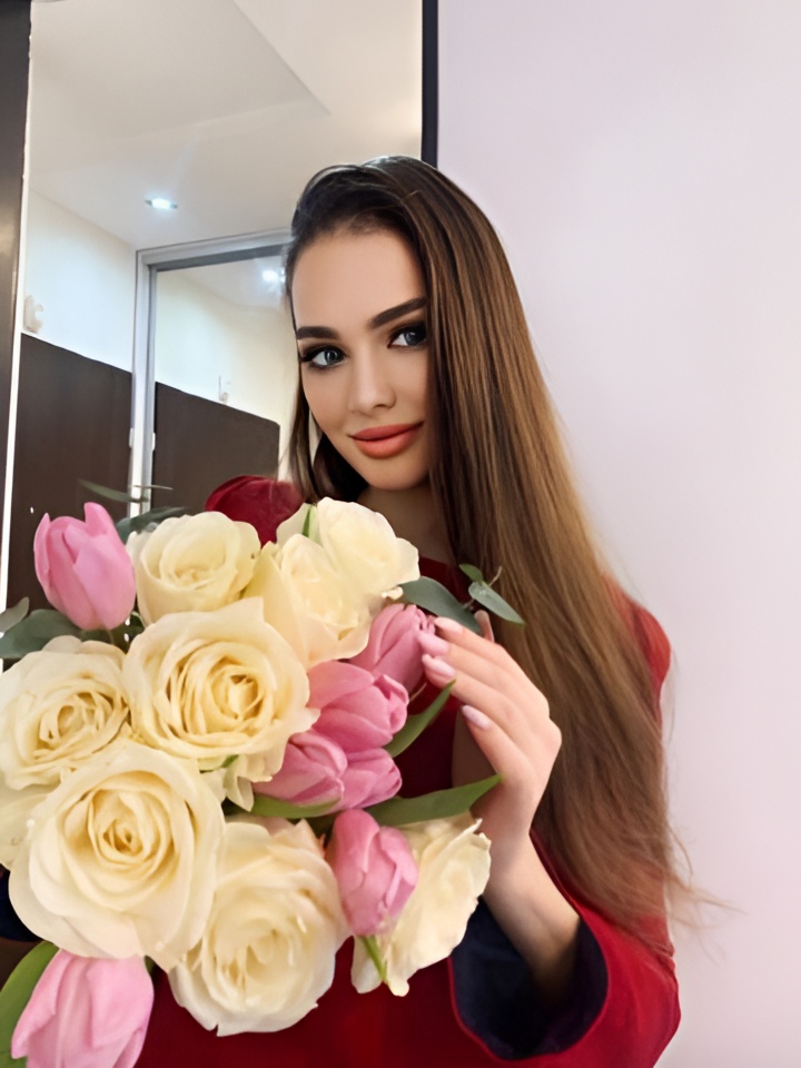 Илона привлекальеная девушка из Антрацита цена от 1500 руб