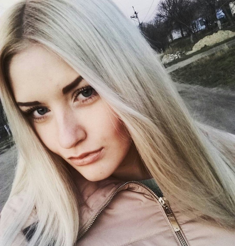 Карина привлекальеная девушка из Антрацита цена от 3500 руб