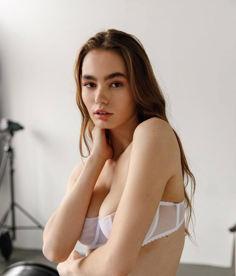 Маринка привлекальеная девушка из Антрацита цена от 6000 руб