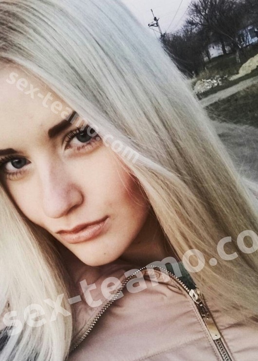 Карина привлекательная девушка из Антрацита цена от 3500 руб