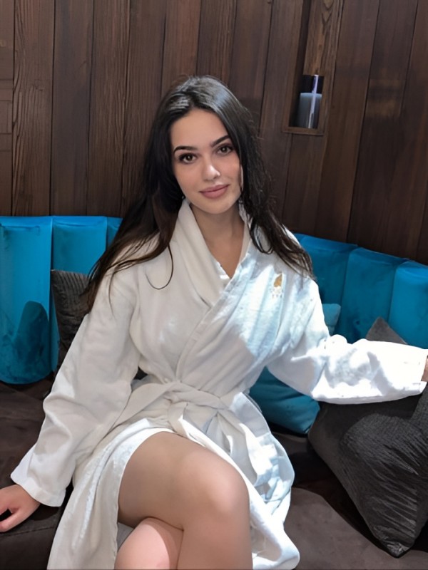 Елизавета привлекательная девушка из Антрацита цена от 5000 руб