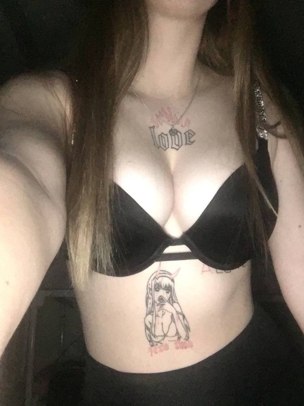 Рита привлекательная девушка из Антрацита цена от 3000 руб