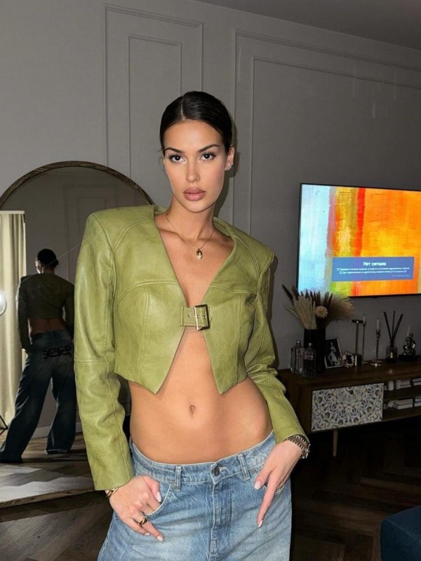 Тася привлекательная девушка из Антрацита цена от 8000 руб